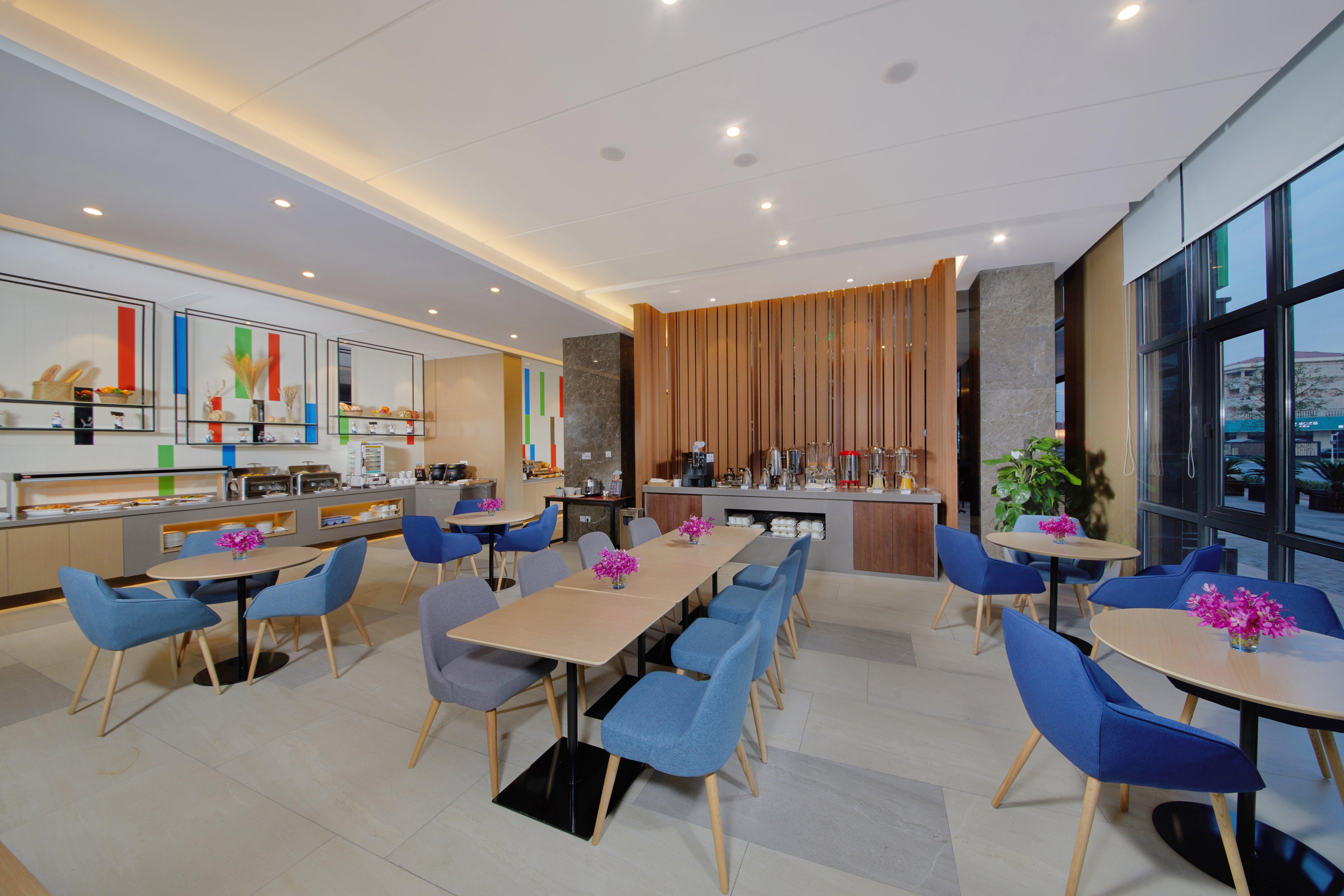 Holiday Inn Express Zhangjiagang East By Ihg Buitenkant foto
