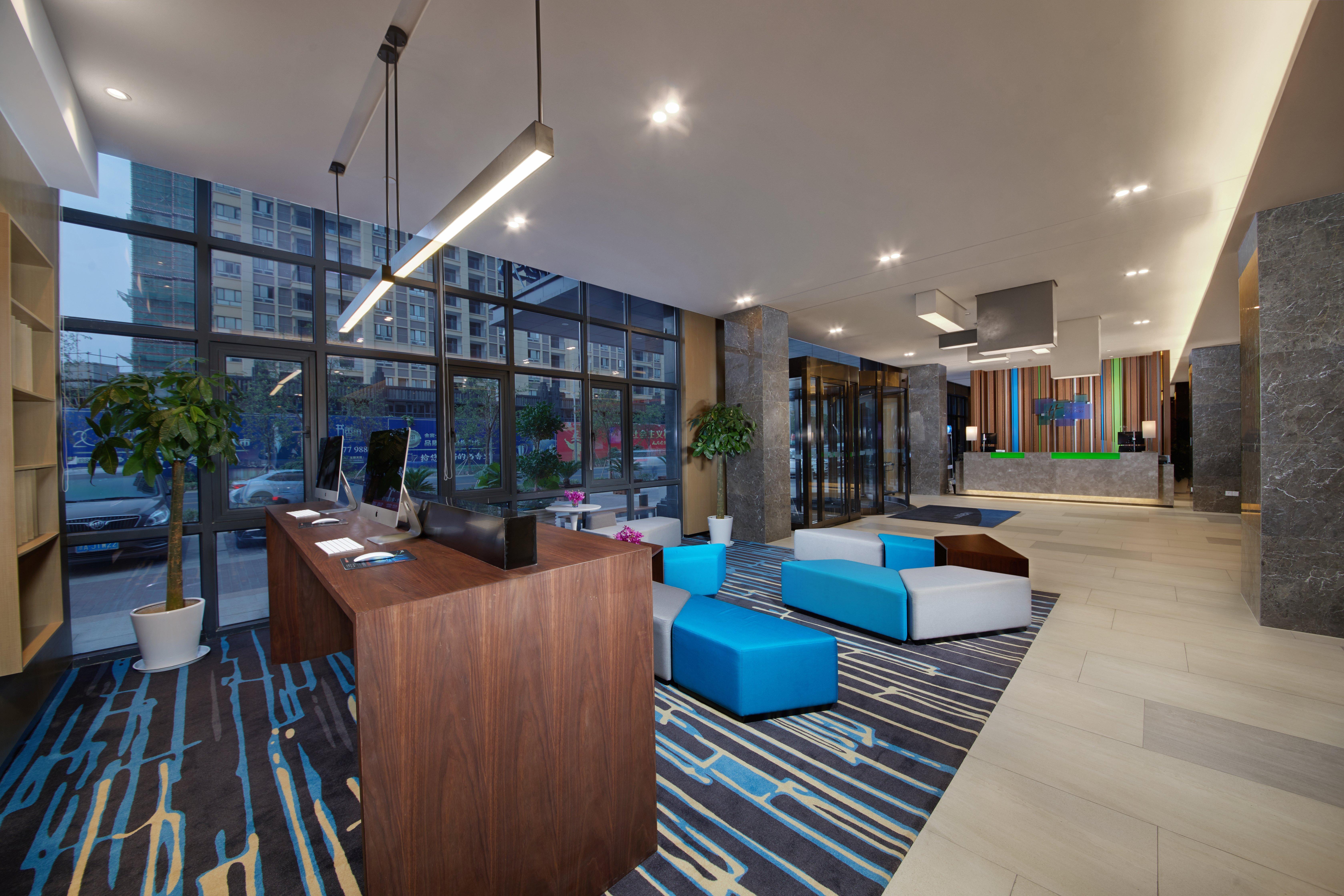 Holiday Inn Express Zhangjiagang East By Ihg Buitenkant foto