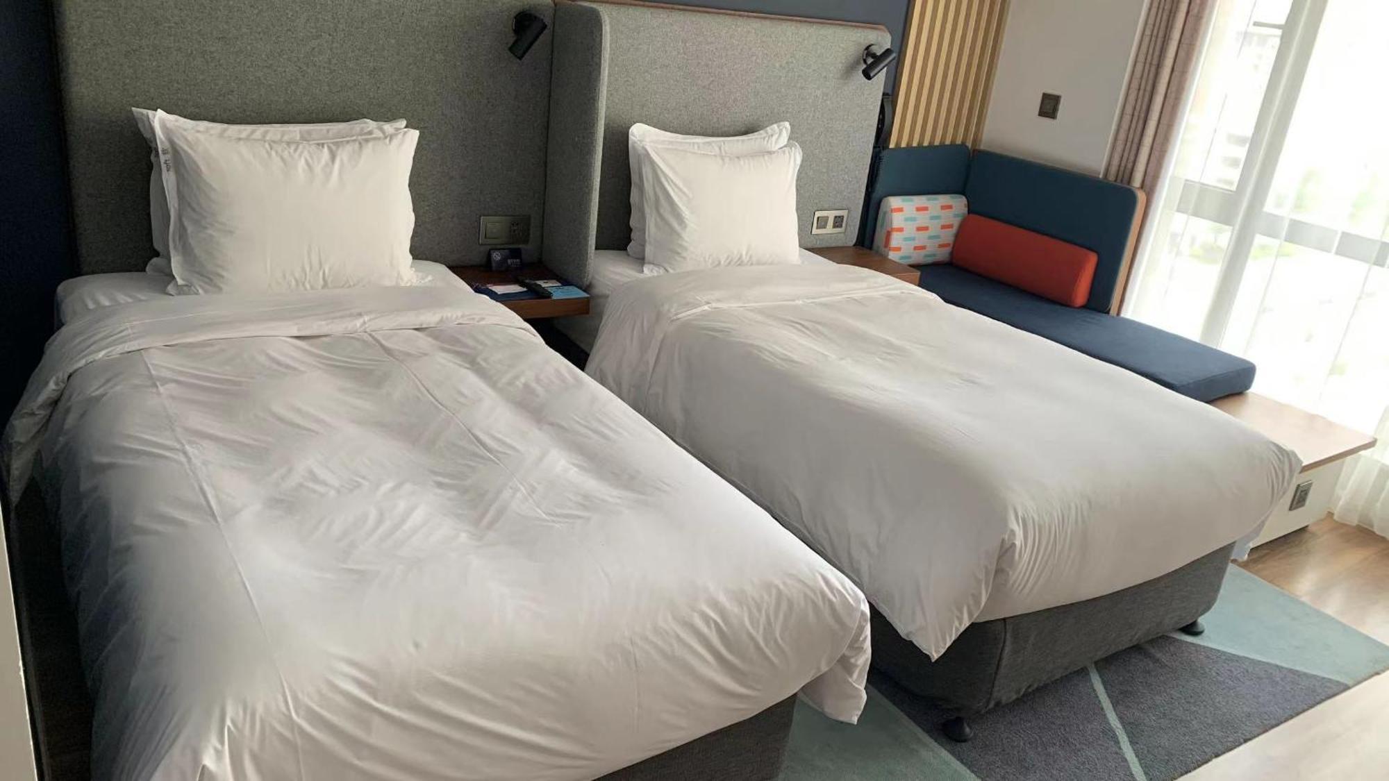 Holiday Inn Express Zhangjiagang East By Ihg Buitenkant foto